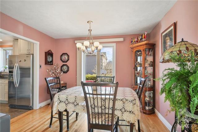 1781 Queensdale Avenue, House detached with 3 bedrooms, 2 bathrooms and 8 parking in Ottawa ON | Image 6