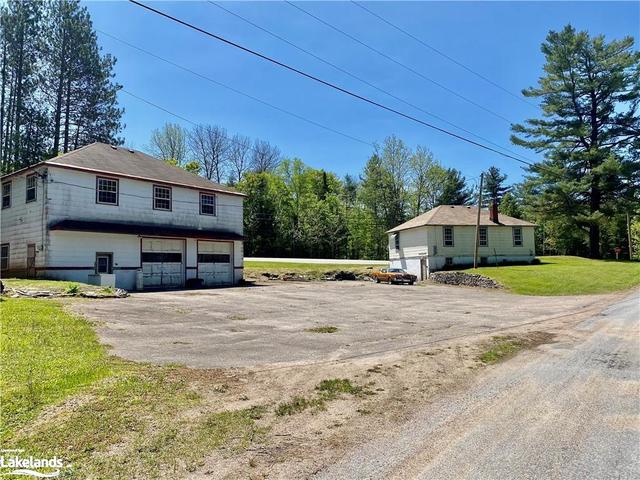 10501 County 503 Highway, House detached with 3 bedrooms, 1 bathrooms and 10 parking in Highlands East ON | Image 1