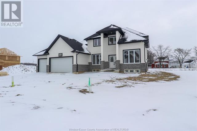 4412 Belmont, House detached with 4 bedrooms, 4 bathrooms and null parking in Lakeshore ON | Image 1