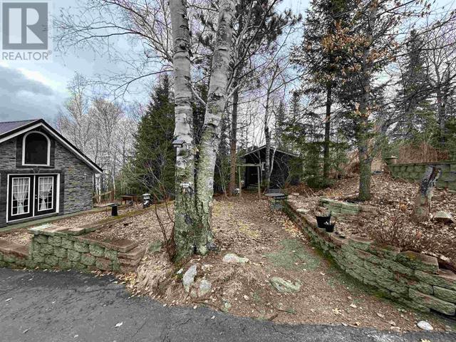 402c Reef Point Rd, House detached with 2 bedrooms, 2 bathrooms and null parking in Rainy River, Unorganized ON | Image 46