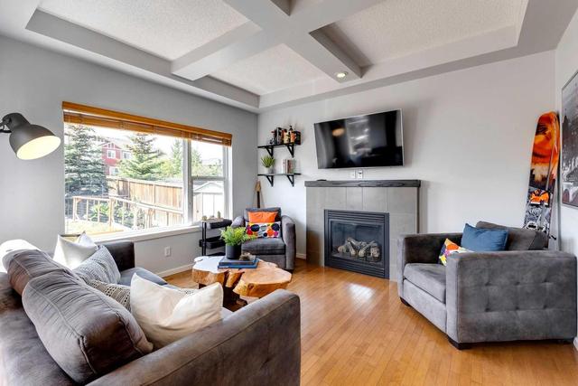 49 Sage Hill Court Nw, House detached with 3 bedrooms, 3 bathrooms and 4 parking in Calgary AB | Image 2