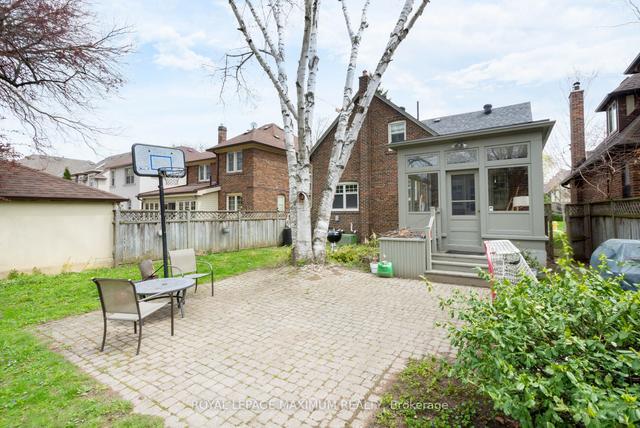 378 Prince Edward Dr N, House detached with 3 bedrooms, 2 bathrooms and 3 parking in Toronto ON | Image 21