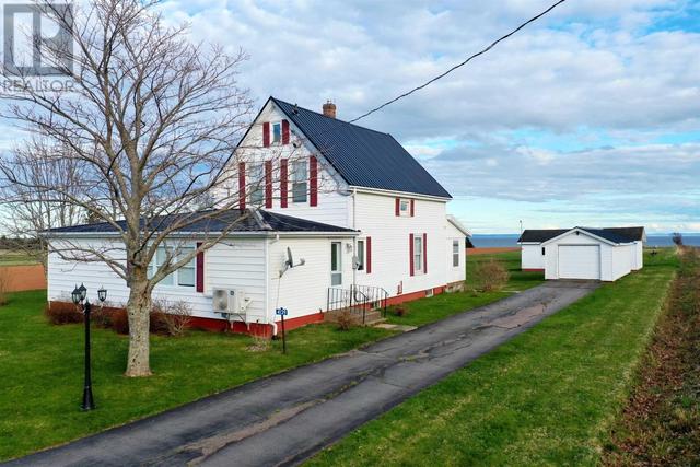 4139 Cape Bear Road, House detached with 3 bedrooms, 2 bathrooms and null parking in Murray Harbour FD PE | Image 6