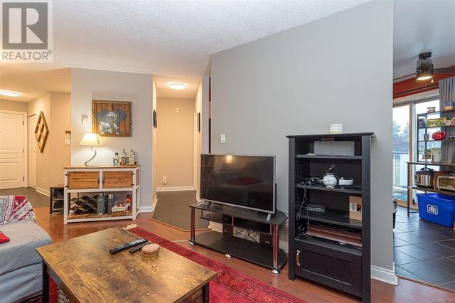 203 - 7843 East Saanich Rd, Condo with 1 bedrooms, 1 bathrooms and 1 parking in Central Saanich BC | Image 8