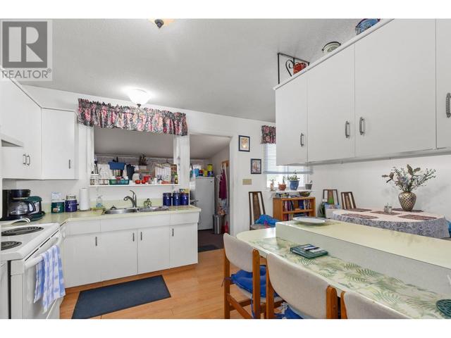 795 Rutland Road S, House detached with 3 bedrooms, 2 bathrooms and 5 parking in Kelowna BC | Image 6