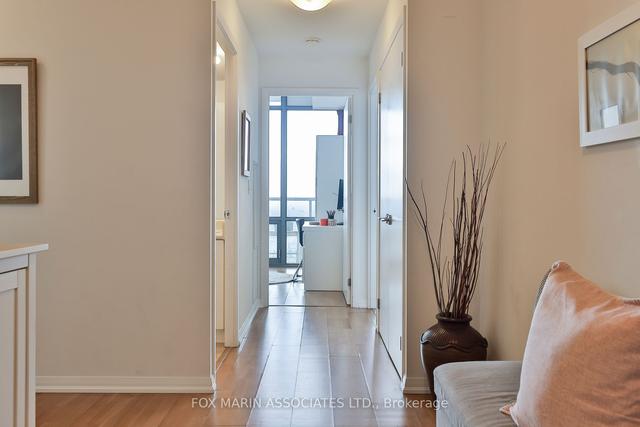 3410 - 832 Bay St, Condo with 3 bedrooms, 2 bathrooms and 1 parking in Toronto ON | Image 23