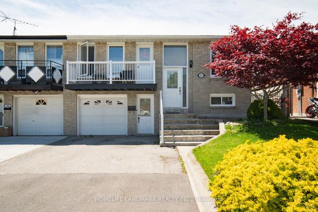 2552 Crystalburn Ave, House semidetached with 3 bedrooms, 2 bathrooms and 3 parking in Mississauga ON | Image 1