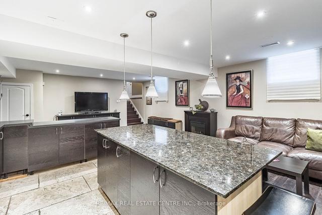 1230 Bloor St, House detached with 4 bedrooms, 4 bathrooms and 4 parking in Mississauga ON | Image 31