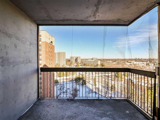 1313 - 50 Mississauga Valley Blvd, Condo with 3 bedrooms, 2 bathrooms and 1 parking in Mississauga ON | Image 28