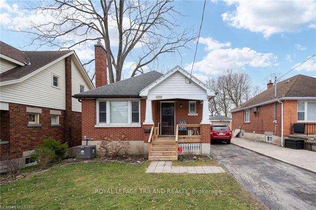 1295 King St, House detached with 2 bedrooms, 2 bathrooms and 5 parking in London ON | Image 1