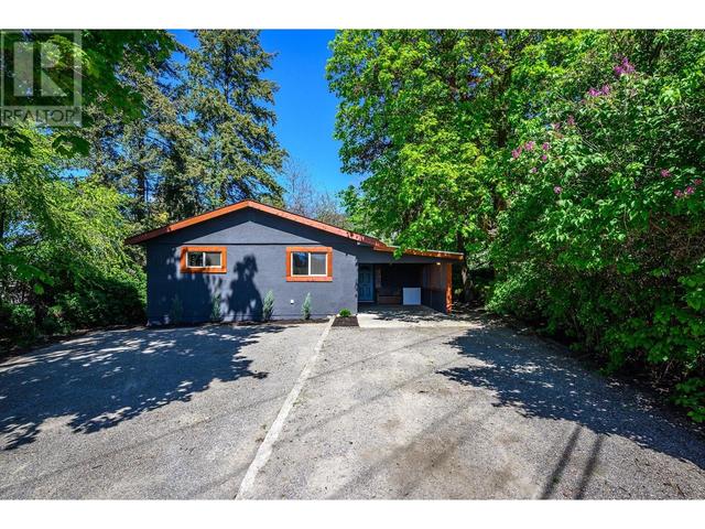 9705 Buchanan Rd, House detached with 2 bedrooms, 1 bathrooms and 20 parking in Coldstream BC | Image 1