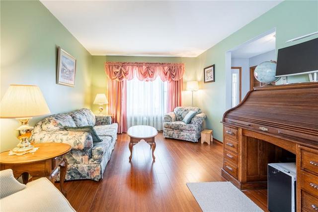123 Keefer Rd, House detached with 5 bedrooms, 2 bathrooms and 2 parking in Thorold ON | Image 12
