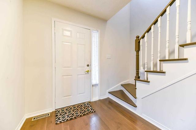87 Millstone Dr, Townhouse with 3 bedrooms, 3 bathrooms and 2 parking in Brampton ON | Image 11