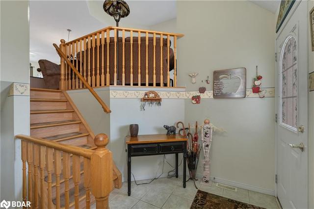 32 Dunsmore Lane, House detached with 4 bedrooms, 3 bathrooms and 6 parking in Barrie ON | Image 34