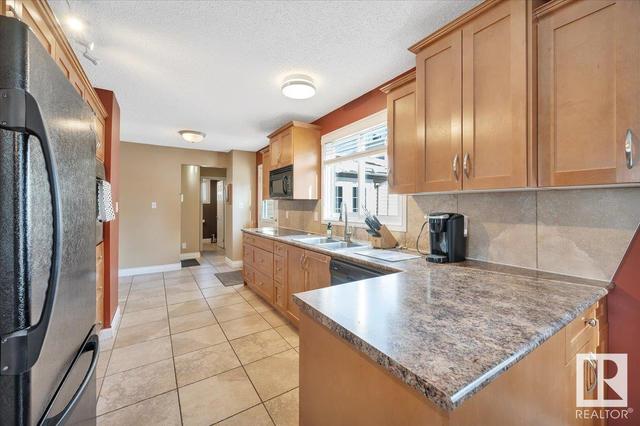 3103 130 Av Nw Nw, House detached with 4 bedrooms, 3 bathrooms and null parking in Edmonton AB | Image 10