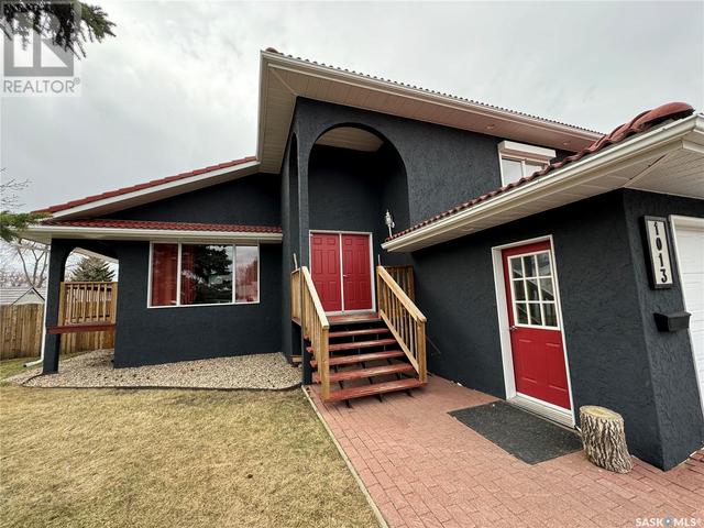 1013 13th Street, House detached with 5 bedrooms, 3 bathrooms and null parking in Humboldt SK | Image 2