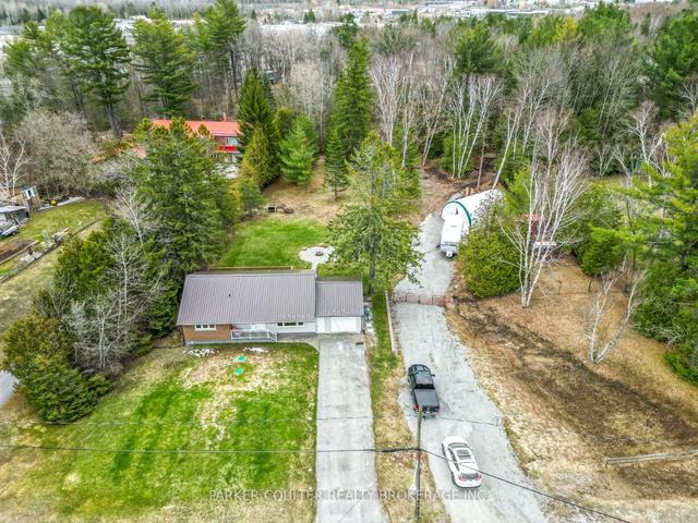 1000 Memorial Ave, House detached with 3 bedrooms, 2 bathrooms and 21 parking in Oro Medonte ON | Image 12