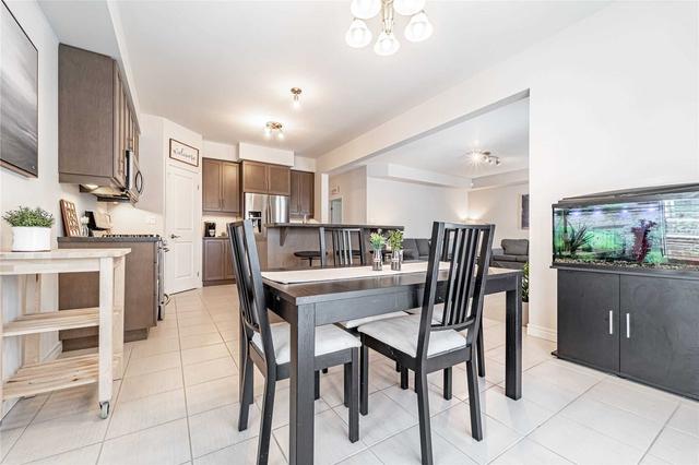 27 Strimble St, House detached with 4 bedrooms, 3 bathrooms and 4 parking in Hamilton ON | Image 3