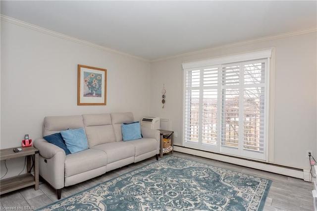304 - 1586 Ernest Ave, Condo with 2 bedrooms, 1 bathrooms and 1 parking in London ON | Image 4