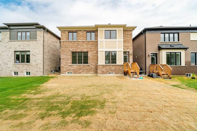 580 Queen Mary Dr, House detached with 4 bedrooms, 3 bathrooms and 5 parking in Brampton ON | Image 30