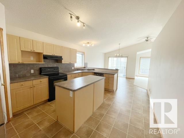 16133 130a St Nw, House detached with 4 bedrooms, 3 bathrooms and null parking in Edmonton AB | Image 7