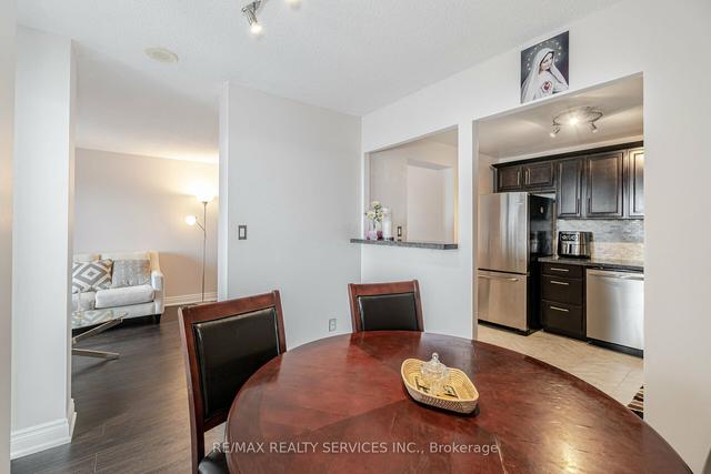 1209 - 155 Hillcrest Ave, Condo with 2 bedrooms, 1 bathrooms and 1 parking in Mississauga ON | Image 40