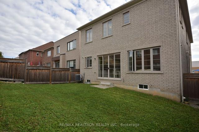 42 Farrell Rd, House detached with 5 bedrooms, 4 bathrooms and 4 parking in Vaughan ON | Image 20