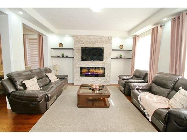 1248 Leger Way, House detached with 4 bedrooms, 4 bathrooms and 4 parking in Milton ON | Image 14