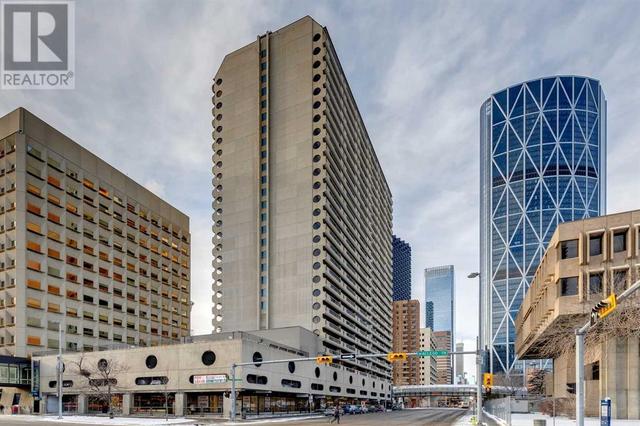 2906 - 221 6 Ave Se, Condo with 2 bedrooms, 1 bathrooms and 2 parking in Calgary AB | Image 2