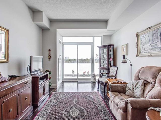 708 - 17 Ruddington Dr, Condo with 2 bedrooms, 2 bathrooms and 1 parking in Toronto ON | Image 5