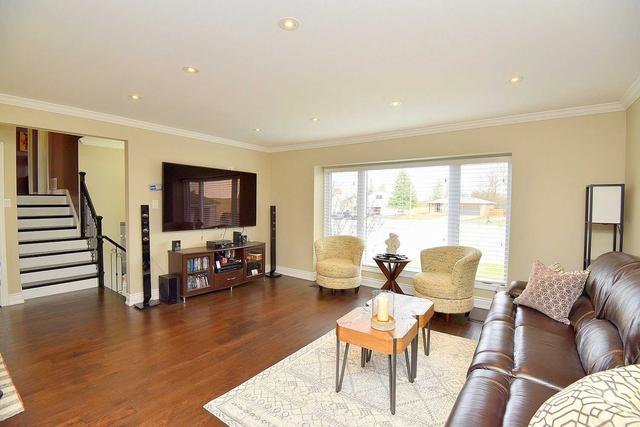 48 Valerie Ct, House detached with 3 bedrooms, 2 bathrooms and 6 parking in Cambridge ON | Image 37