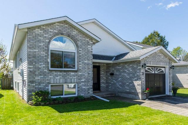 21 Bogart Cres, House detached with 3 bedrooms, 2 bathrooms and 3 parking in Belleville ON | Image 1