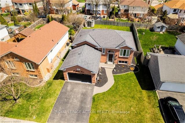 12 Christie Ln, House detached with 3 bedrooms, 2 bathrooms and 3 parking in Brantford ON | Image 13