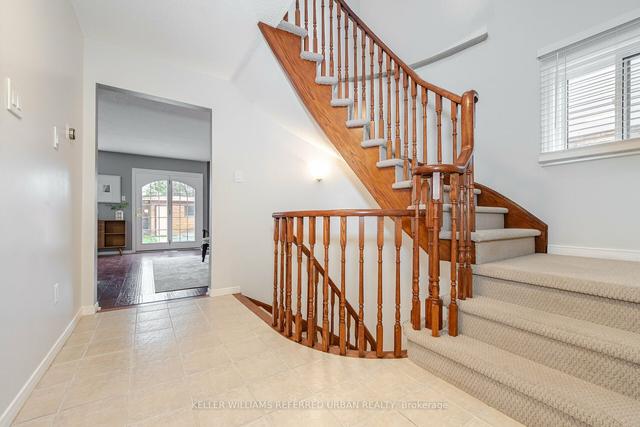 3193 Osbourne Rd, House detached with 3 bedrooms, 3 bathrooms and 4 parking in Mississauga ON | Image 20