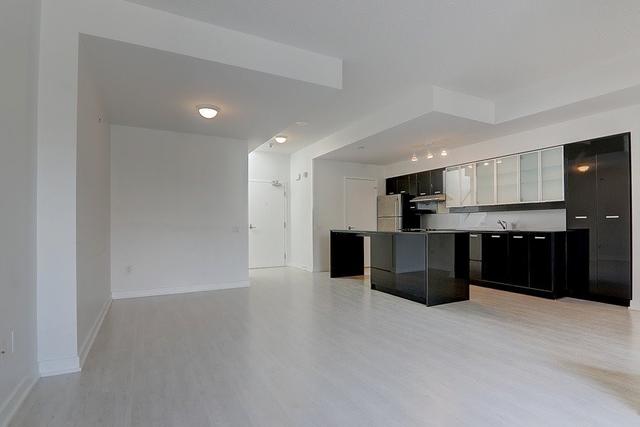 th09 - 19 Singer Crt, Townhouse with 3 bedrooms, 3 bathrooms and 1 parking in Toronto ON | Image 17