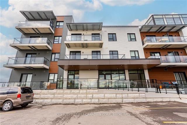 208 - 228 Mcconnell St, Condo with 2 bedrooms, 1 bathrooms and 1 parking in South Huron ON | Image 1
