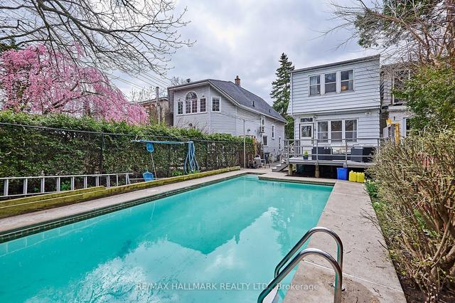 105 Waverley Rd, House semidetached with 3 bedrooms, 2 bathrooms and 4 parking in Toronto ON | Image 28