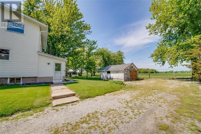 289 Rd 11, House detached with 5 bedrooms, 1 bathrooms and null parking in Kingsville ON | Image 46