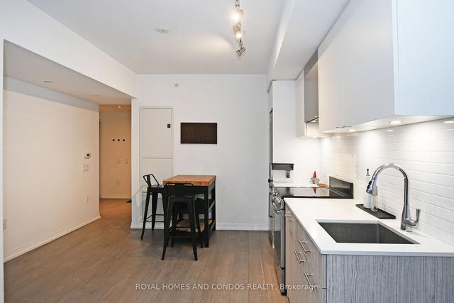 506 - 251 Jarvis St, Condo with 1 bedrooms, 1 bathrooms and 0 parking in Toronto ON | Image 3