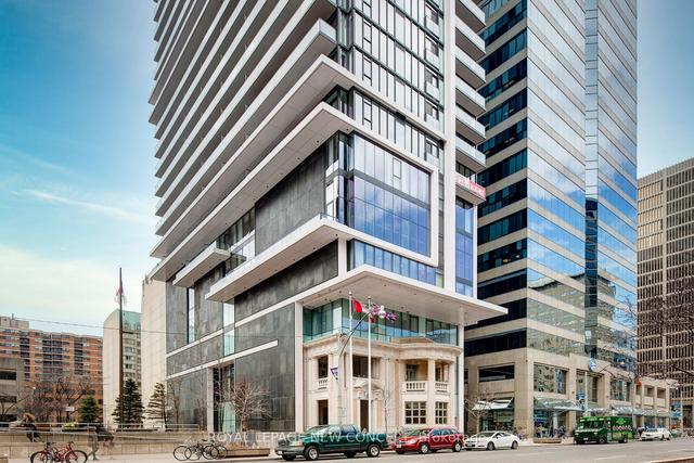 2609 - 426 University Ave, Condo with 1 bedrooms, 1 bathrooms and 0 parking in Toronto ON | Image 1