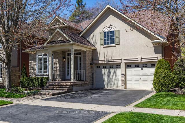 141 Creek Path Ave, House detached with 3 bedrooms, 4 bathrooms and 5 parking in Oakville ON | Image 1