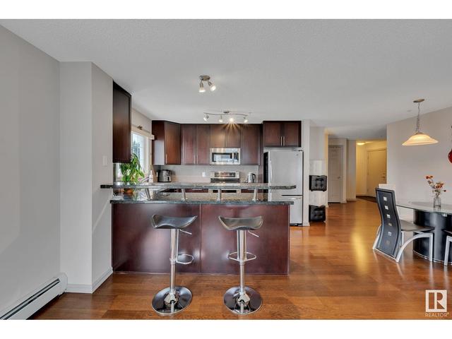 302 - 2208 44 Ave Nw, Condo with 2 bedrooms, 2 bathrooms and 2 parking in Edmonton AB | Image 7