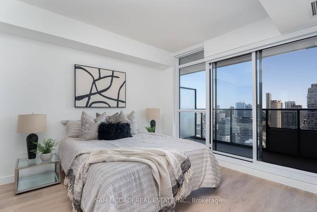 4002 - 38 Widmer St, Condo with 2 bedrooms, 2 bathrooms and 0 parking in Toronto ON | Image 8