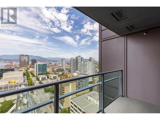 2802 - 233 Robson Street, Condo with 2 bedrooms, 2 bathrooms and 1 parking in Vancouver BC | Image 12