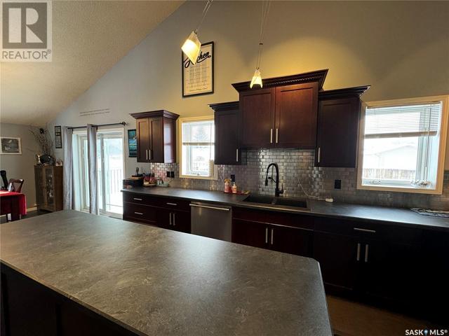 1013 13th Street, House detached with 5 bedrooms, 3 bathrooms and null parking in Humboldt SK | Image 12