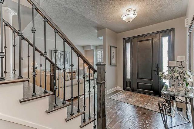 2379 Valley Forest Way, House detached with 4 bedrooms, 3 bathrooms and 6 parking in Oakville ON | Image 39