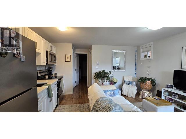 13620 Kelly Avenue Unit# 100 & 101, House detached with 4 bedrooms, 3 bathrooms and 4 parking in Summerland BC | Image 32