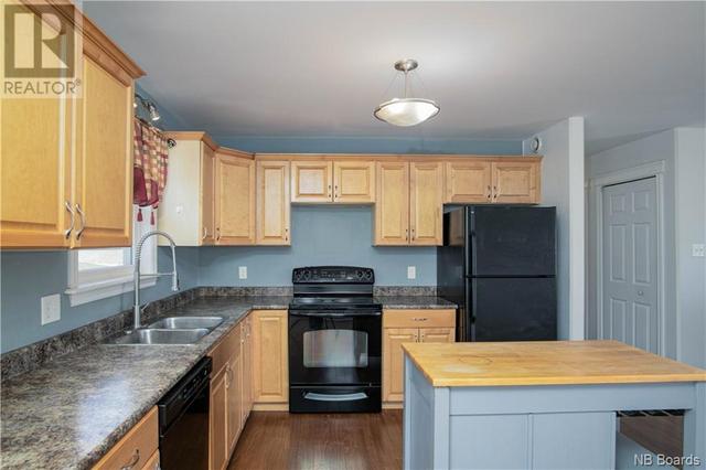 8 Hawkes Dr, House detached with 3 bedrooms, 1 bathrooms and null parking in Saint John NB | Image 14