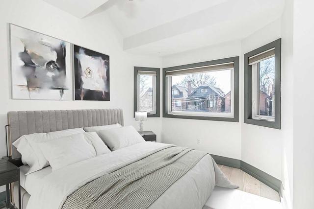6 Harvard Ave, House semidetached with 4 bedrooms, 5 bathrooms and 2 parking in Toronto ON | Image 11