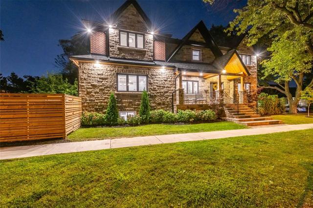 96 Yorkview Dr, House detached with 4 bedrooms, 4 bathrooms and 3.5 parking in Toronto ON | Image 1